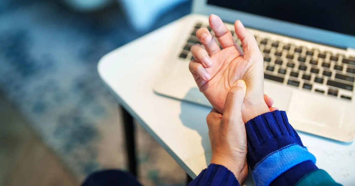A French startup wants to regrow your nerves with blue light and biodegradable polymers (yes, really)