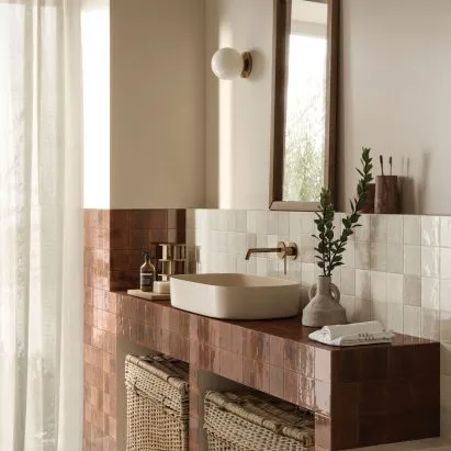 These Italian tiles are so glossy they might just make your bathroom look like a Renaissance painting
