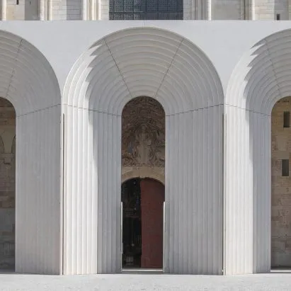 Kengo Kuma's cathedral entrance divides the internet: 'a beautiful face wearing a VR headset'