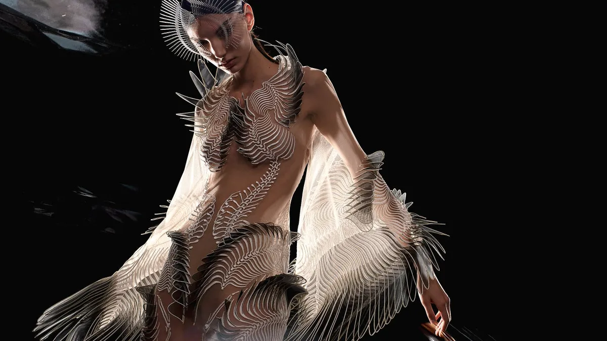 This dress is made of 15,000 glass bubbles and we're not okay