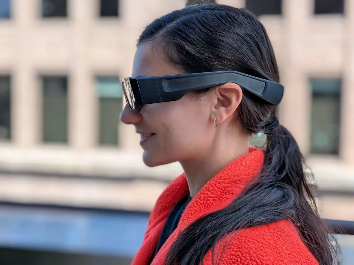 Snap is finally getting serious about AI glasses