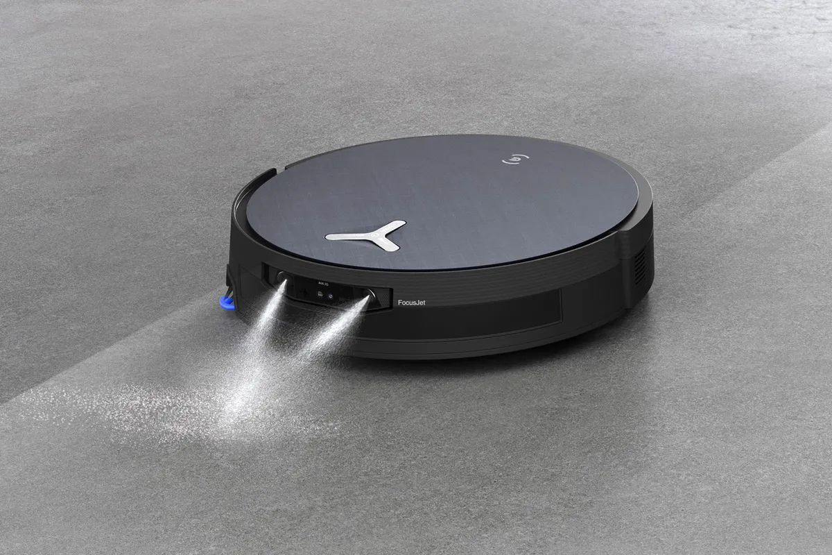 This robovac now pre-treats stains before mopping them, and honestly your dog should be worried