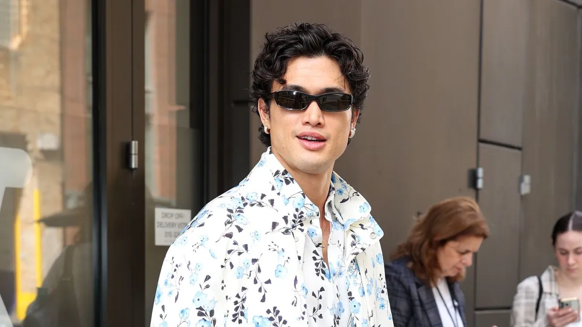 Light jacket season is here and Hollywood men are absolutely losing it (in a good way)